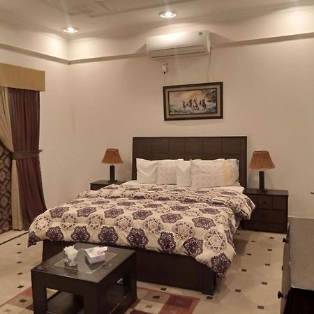 איסלמאבד Mulberry Residence Luxury Rooms מראה חיצוני תמונה