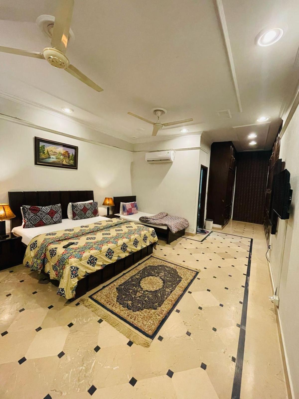 איסלמאבד Mulberry Residence Luxury Rooms מראה חיצוני תמונה