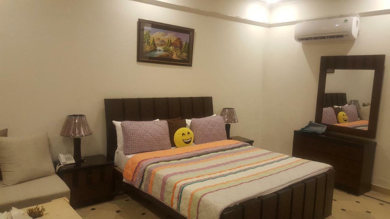 איסלמאבד Mulberry Residence Luxury Rooms מראה חיצוני תמונה