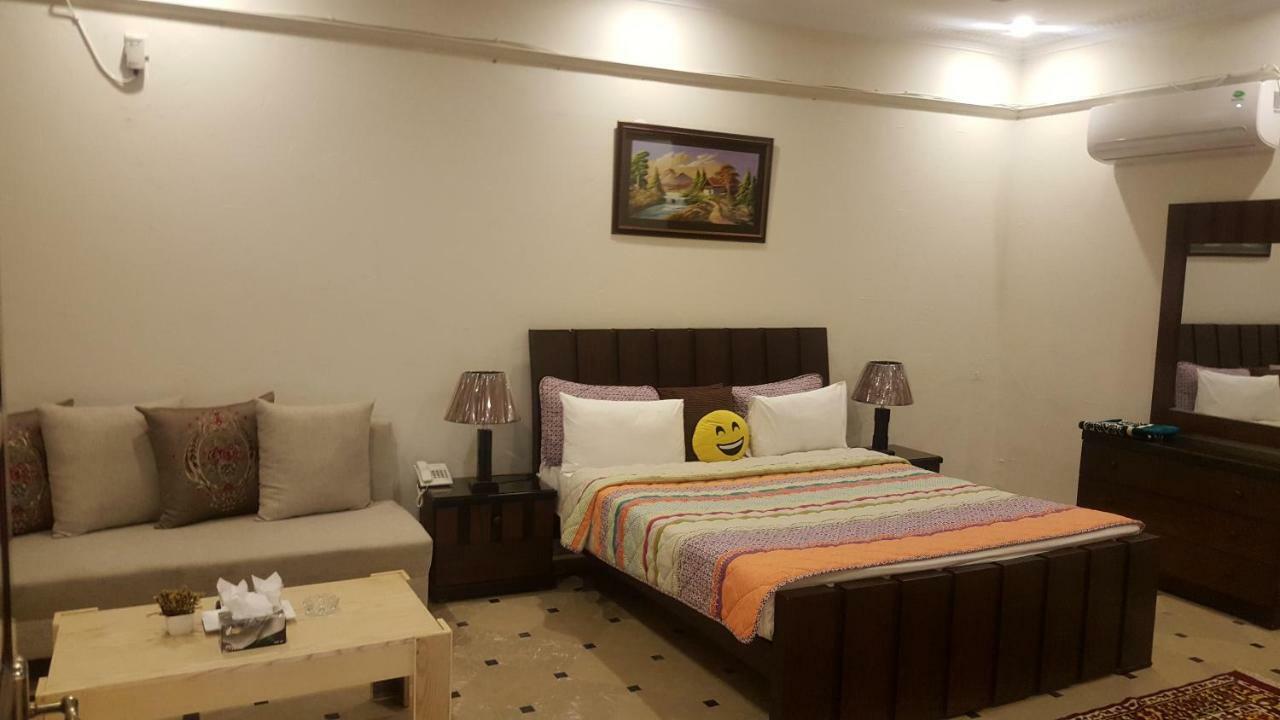 איסלמאבד Mulberry Residence Luxury Rooms מראה חיצוני תמונה